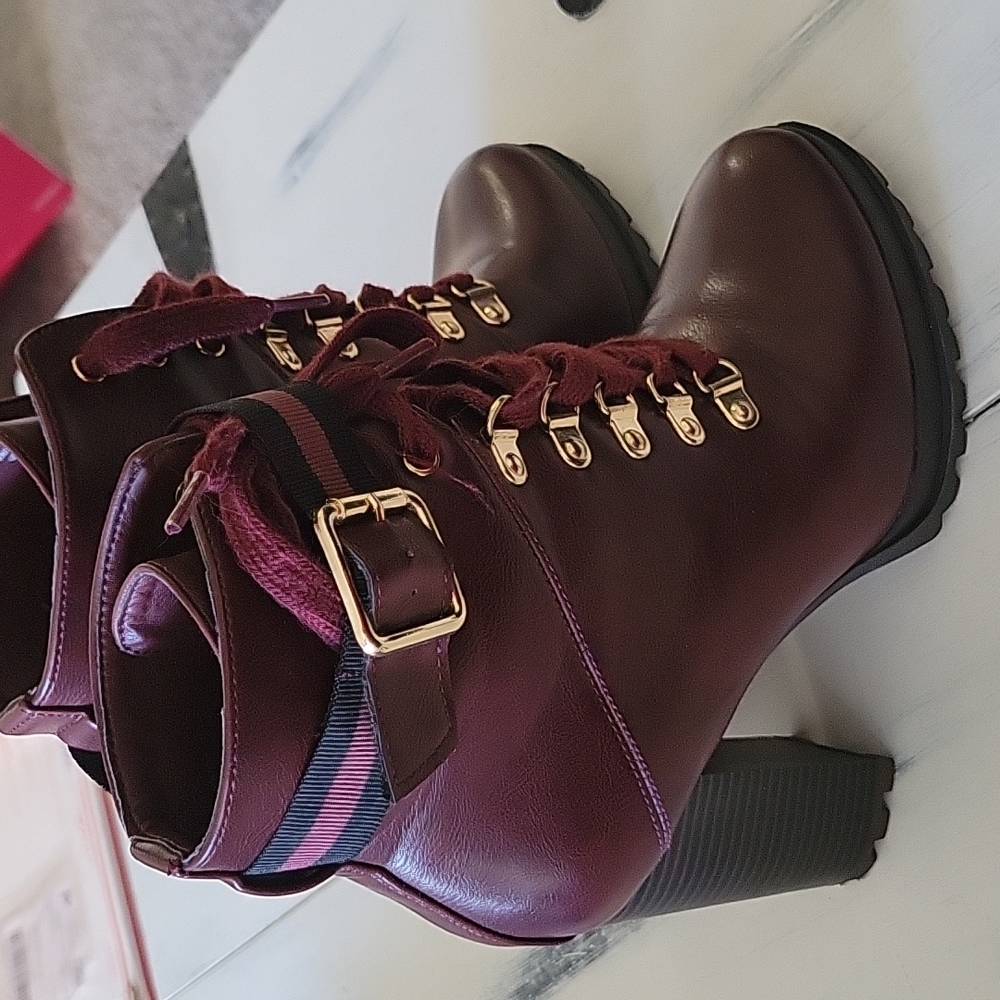JustFab dark red, ankle high heeled boots - Picture 7 of 10